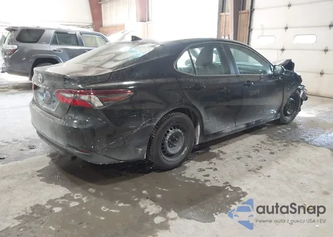 2022 Toyota Camry Le Hybrid z USA, uszkodzony, nr VIN 4T1C31AK9NU042964